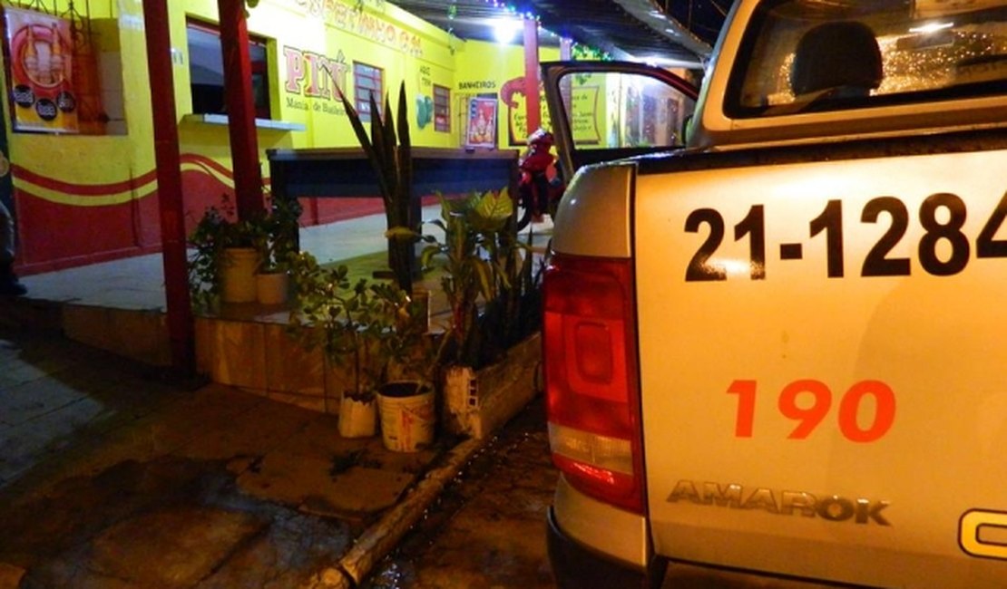 Proprietário de bar é encontrado morto no quarto da sua residência