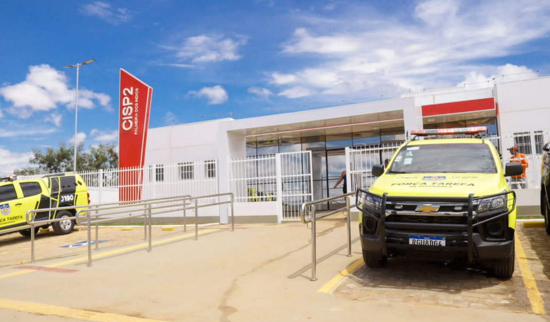 Homem é preso por tráfico de drogas após abordagem a van em Palmeira dos Índios