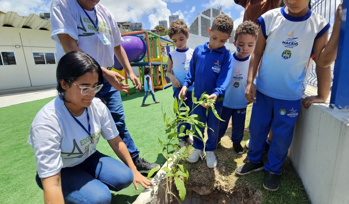 Autarquia de Limpeza Urbana promove ações sustentáveis em alusão à Semana da Árvore