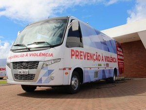 Ônibus itinerante facilita a vida de quem quer entregar uma arma de fogo