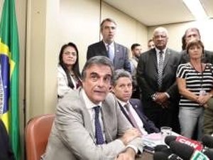AGU José Eduardo Cardozo, houve um ?desvio de poder? na decisão de Cunha