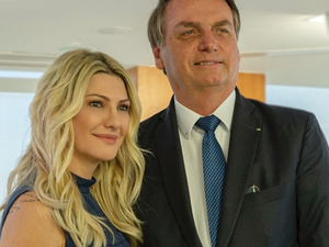 Antonia Fontenelle revolta internautas ao postar foto com Bolsonaro