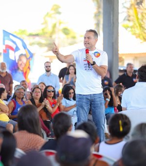Renan Filho apresenta propostas e recebe apoio de 33 mil pescadores