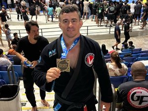 Alagoano mostra força no tatame e conquista pódio em torneio internacional de Jiu-Jítsu