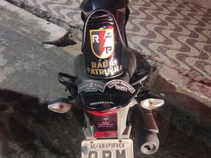 Polícia recupera motocicleta roubada, em Arapiraca