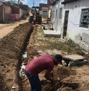 Casal implanta redes de água e amplia abastecimento em Delmiro Gouveia
