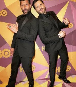 Cantor Ricky Martin anuncia casamento com Jwan Yosef