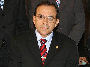 Vítima de acidente automobilístico, ex-deputado Gilvan Barros recebe alta de hospital no Maranhão