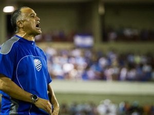 Oliveira Canindé é confirmado pela diretoria como novo técnico do CSA