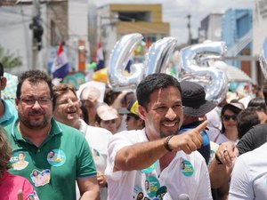 Milhares de pessoas abraçam campanha de Cunha e realizam grande caminhada em Arapiraca