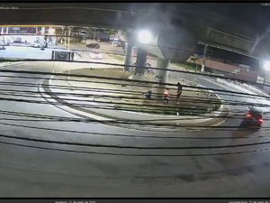 Polícia identifica adolescentes suspeitos de incendiar pertences de moradores em situação de rua em Maceió