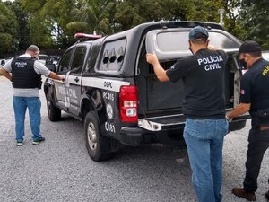 Polícia Civil prende homem que esfaqueou a mãe e ameaçou a companheira