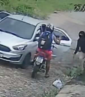 Motociclista é assaltado após ter passagem bloqueada por criminosos em Arapiraca