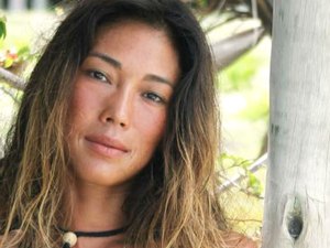 Danni Suzuki é pega em flagrante repassando dinheiro falso em padaria e se justifica: “Enganada”