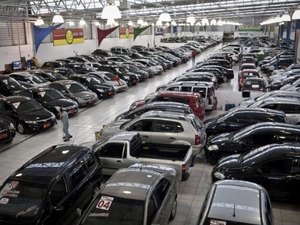 Greve dos bancários reduz crédito imobiliário, consignado e venda de carros