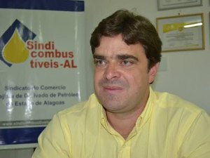 “Os postos sofrem tanto quanto a população com o aumento dos combustíveis”, disse o presidente do Sindicombustíveis em entrevista à Nova Farol FM em Palmeira