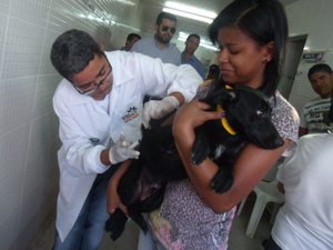 Dia D de vacinação contra a raiva acontece neste sábado (1º)