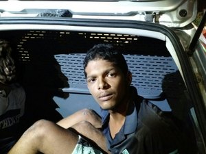 Duas pessoas são presas e menor apreendido suspeitos de tráfico e porte ilegal de arma