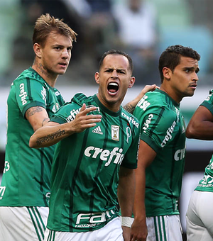 Brasileirão: Corinthians defende liderança, Santos estreia técnico e Vitória quer embalar