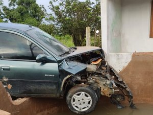 [Vídeo] Motorista perde controle da direção e atinge cisterna em Girau do Ponciano