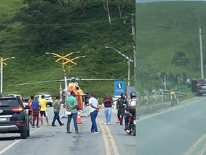Colisão entre carros deixa vítima presas às ferragens no Litoral Norte de AL