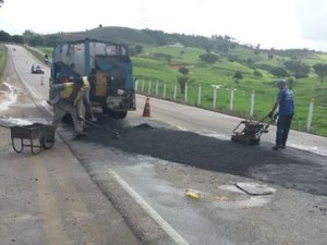 Estado conclui Operação Tapa-buracos na Rodovia AL-101 Sul