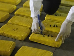 PRF apreende mais de 100 quilos de cocaína