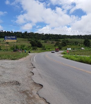 Acidente na BR-101 deixa vítima ferida em São Miguel dos Campos