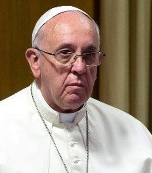 Papa pede perdão pelos ?escândalos? recentes no Vaticano