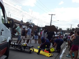 Acidente envolvendo carro e moto deixa vítima com escoriações em Arapiraca