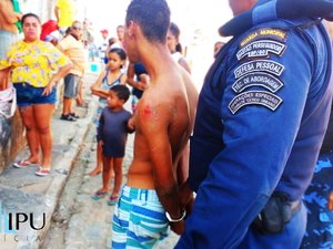 Briga de casal termina com socos e pedrada no primeiro dia do ano