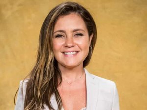 Justiça bloqueia conta bancária de Adriana Esteves por dívida