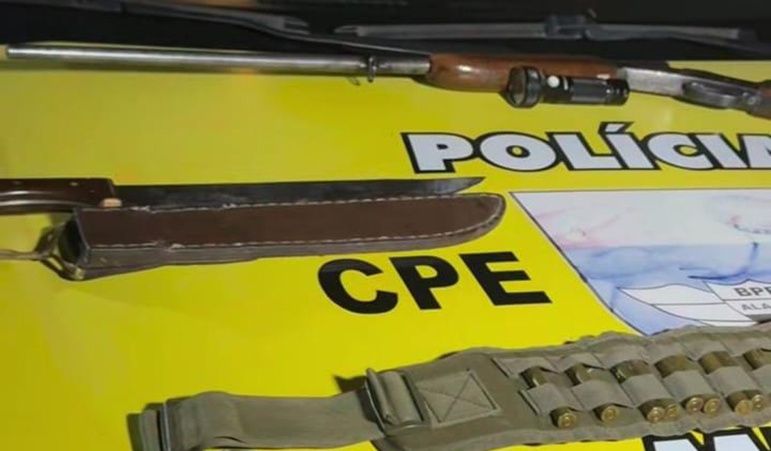Homem é preso por porte ilegal de arma de fogo em São Luís do Quitunde