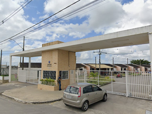 Incêndio em residencial no Cidade Universitária é controlado por bombeiros