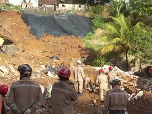 Deslizamento deixa mortos, feridos e desaparecidos em Recife