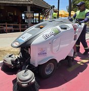 Prefeitura de Maceió intensifica limpeza na orla marítima devido aos fortes ventos