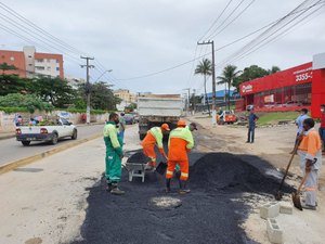 Infraestrutura inicia etapa de pavimentação na Avenida Gustavo Paiva