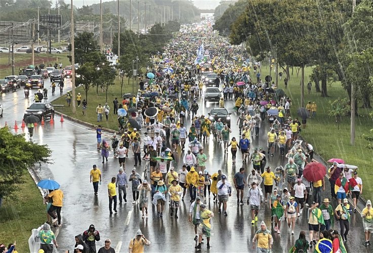 E a caminhada até Brasília? Rendeu.