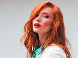 Modelo da Vogue mata namorado esfaqueado por ciúmes na Rússia