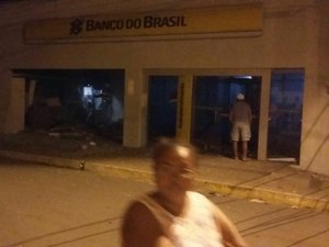 Bandidos detonam caixas em agência do BB de Campo Grande