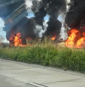 Após explosão de  caminhão-tanque, trecho da rodovia BR-101 é liberado pela PRF