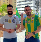 Fabio Costa e Leonardo Dias inauguram comitê em Maceió com adesivaço