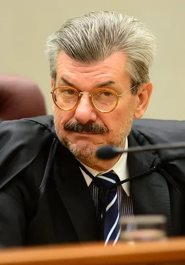 CNJ recebe nova denúncia de assédio contra Buzzi, ministro do STJ