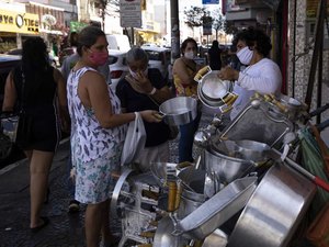 IBGE: informalidade atinge 41,6% dos trabalhadores no país em 2019