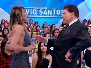 Lívia Andrade é expulsa do Jogo dos Pontinhos