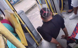 [Vídeo] Cadeirante denuncia precariedade em ônibus intermunicipais