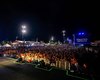 Multidão lota Jaraguá na abertura do Verão Massayó