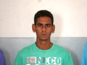 'Pataca' é executado na porta de casa, em Penedo