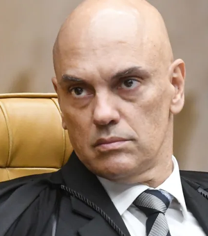 Em despedida do TSE, Moraes defende combate às fake news e diz que Judiciário não se 'acovarda' diante de extremistas