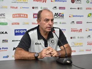 Em comum acordo, direção do ASA anuncia saída do técnico Carlos Rabelo